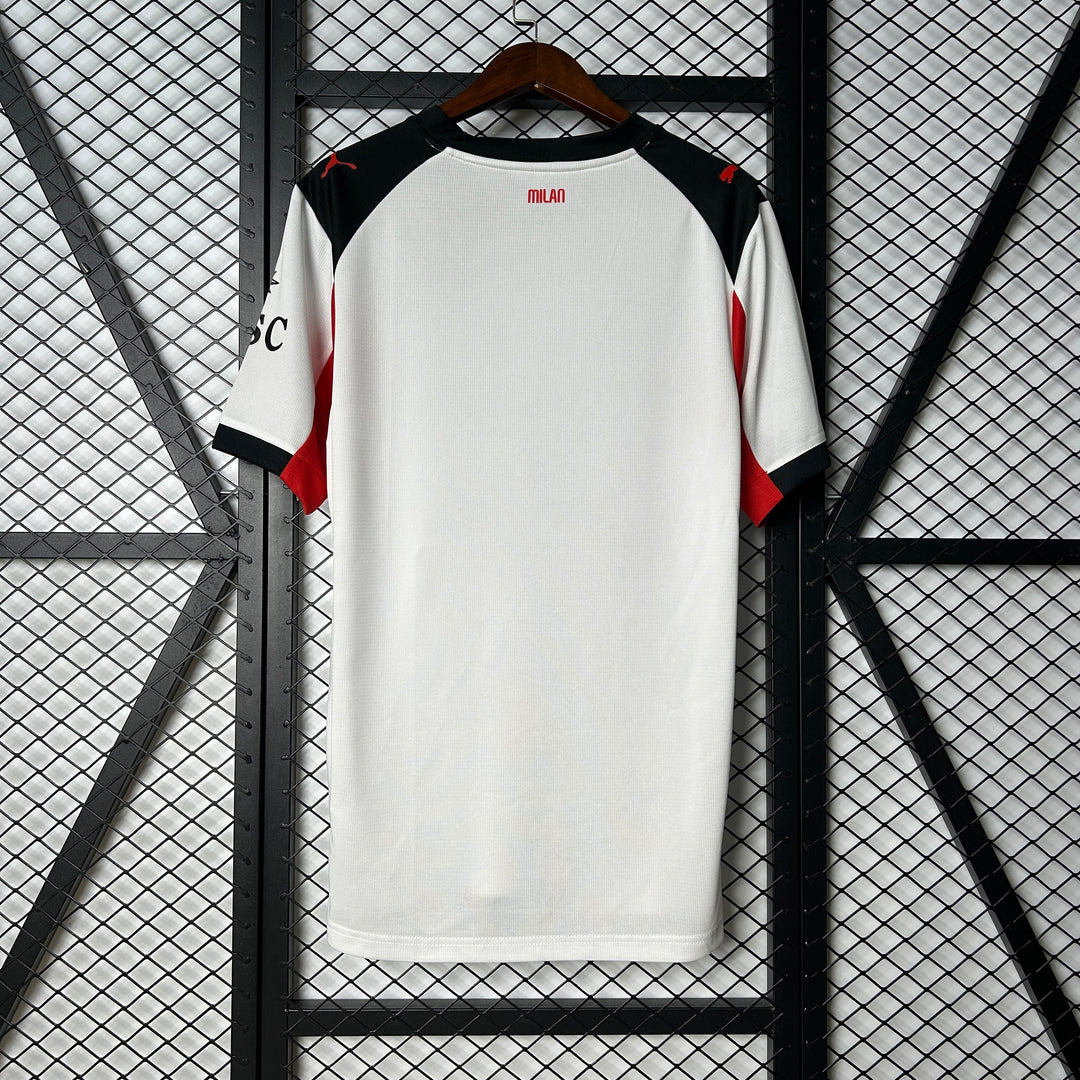 Milan Secundária 25/26