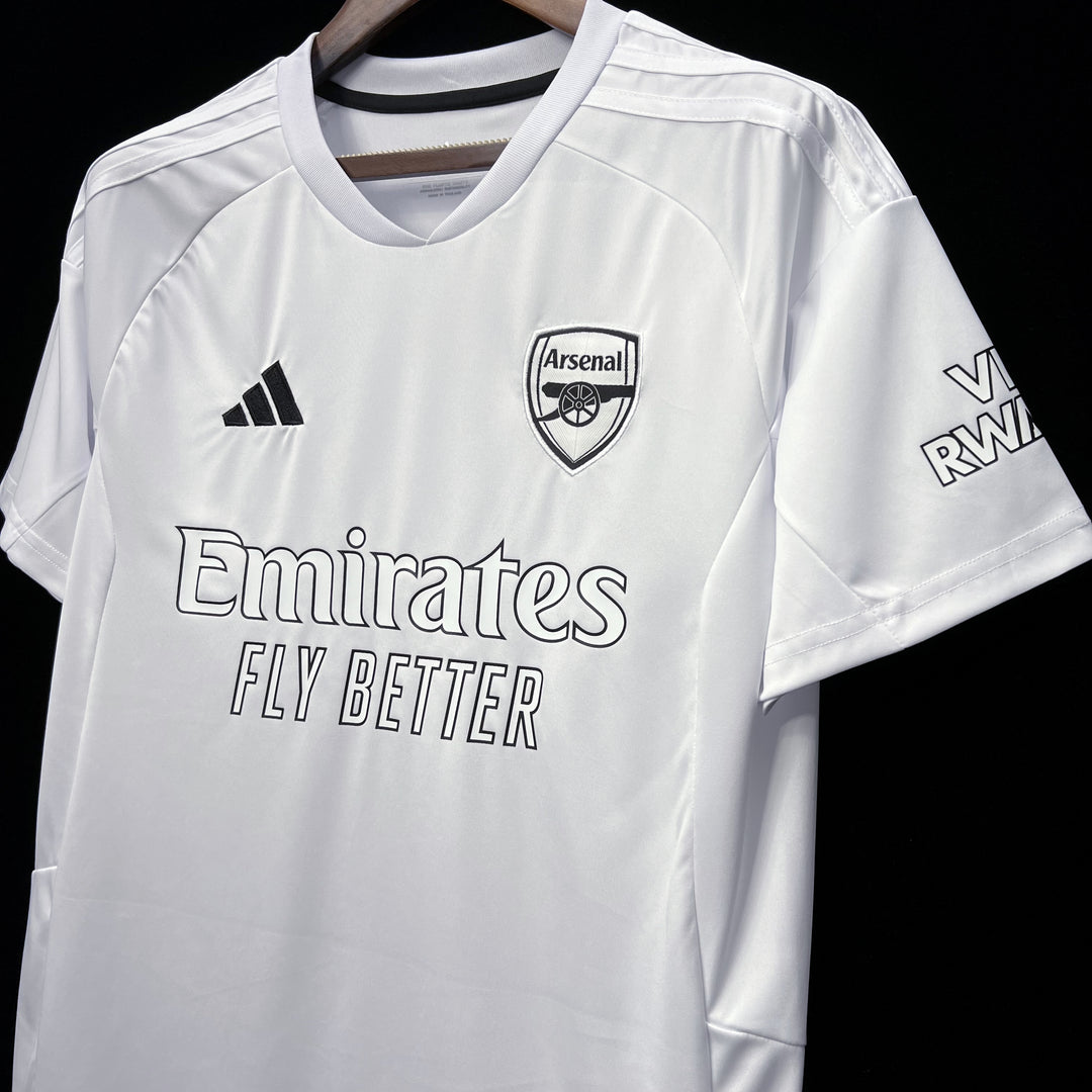 Arsenal Edição Preto e Branco 2024/25