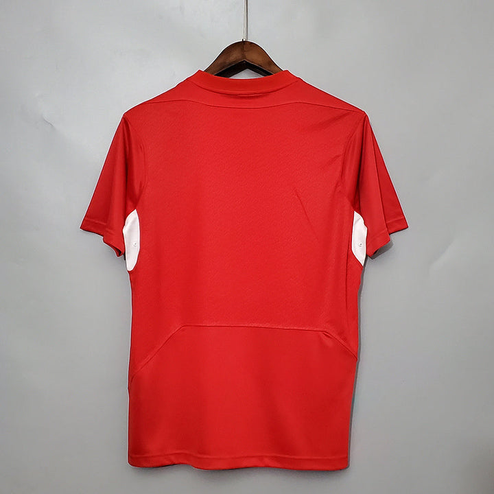Liverpool Retro 04/05