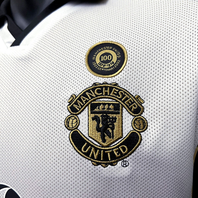 Manchester United RETRO 2001/02 Edição Centenário (Pode ser usada dos dois lados)