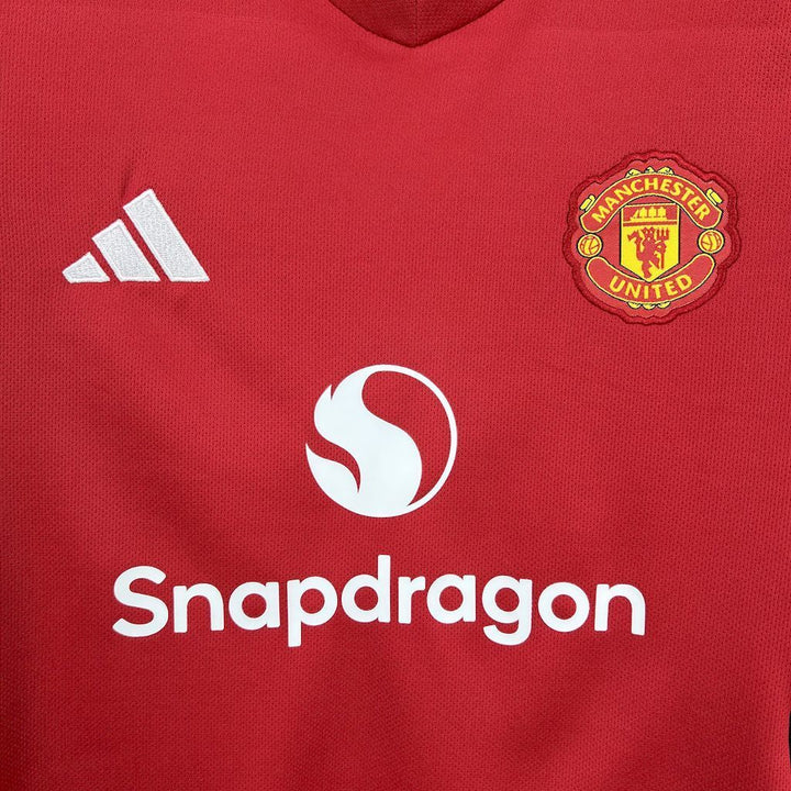 Manchester United Principal 2025/26 Kit Criança